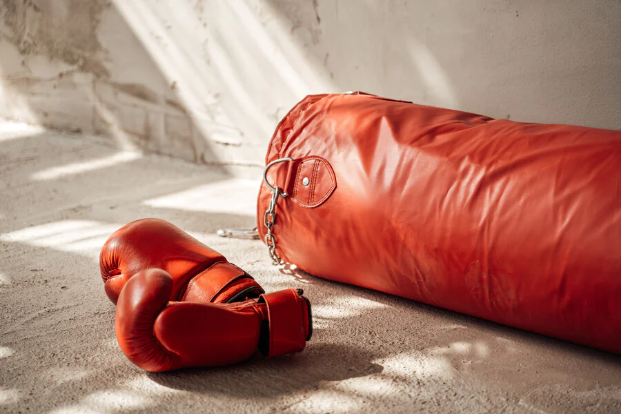 Quels équipements sont nécessaires pour s'entraîner à la boxe chez soi ?