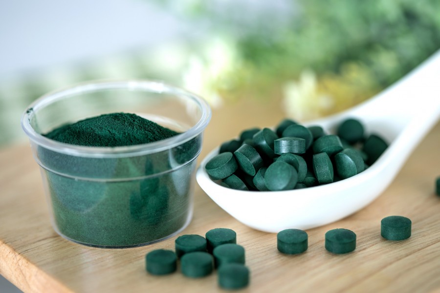 Pourquoi la spiruline est-elle une source de protéines complète ?